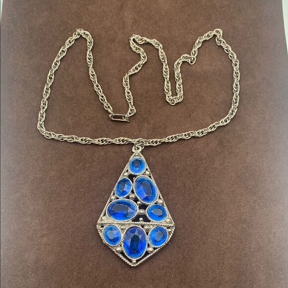 Vintage Ink Blue Crystal Pendant w/ Silver plate Necklace, Unmarked - Picture 2 of 5